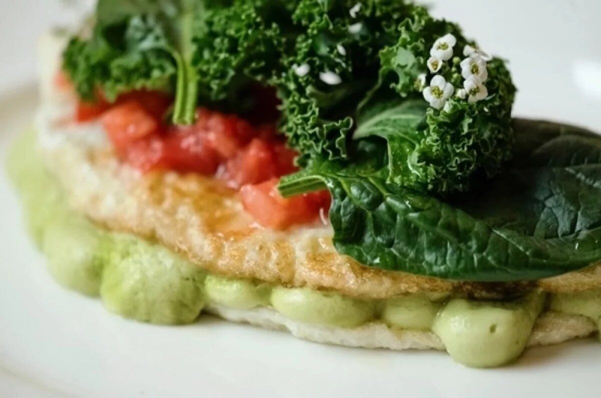 Идеальный белковый омлет: секреты шефа для пышного завтрака без излишеств