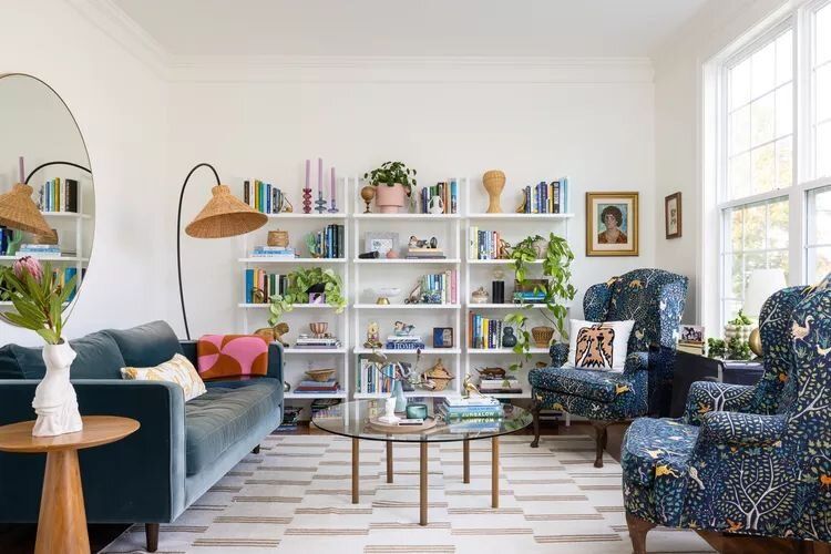 Весенние тренды в дизайне интерьеров: от ярких красок до необычных аксессуаров