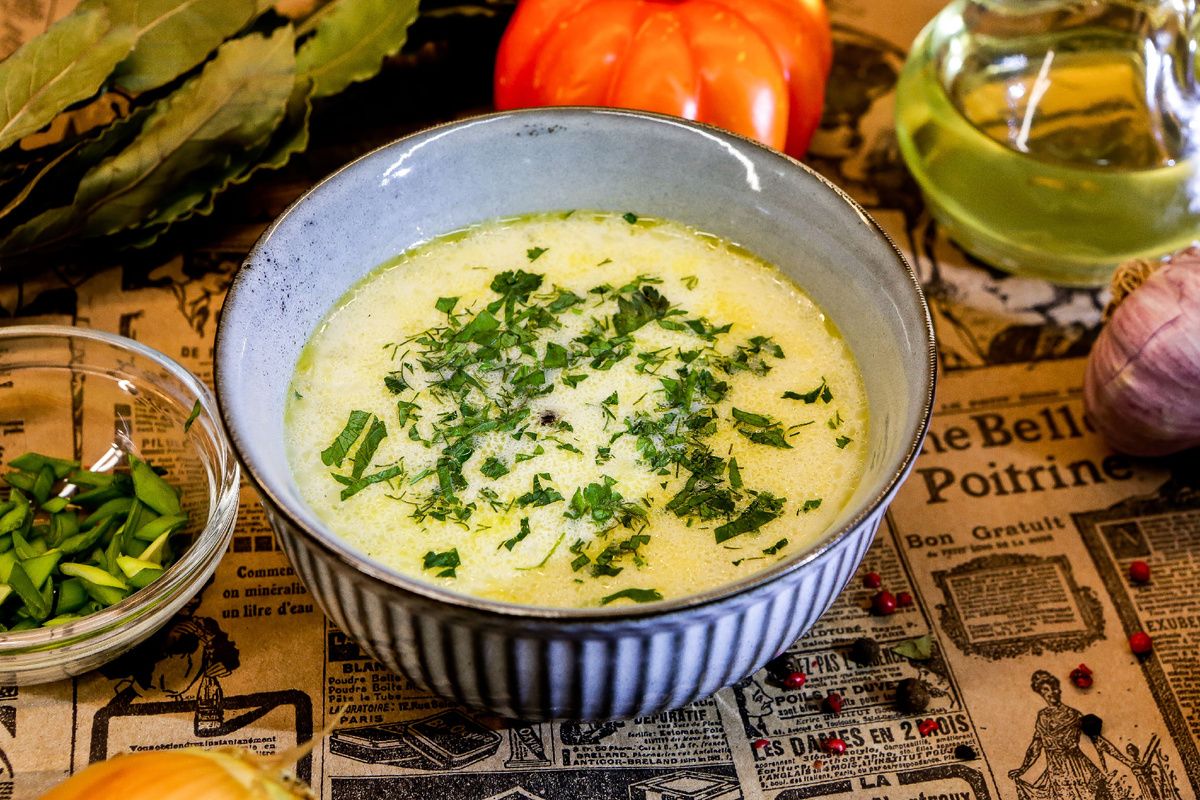 Уютный сырный суп за 20 минут: идеальное решение для быстрого ужина