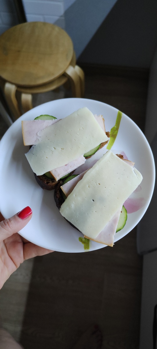 Низкокалорийный рацион: как приготовить салат мимоза с удовольствием