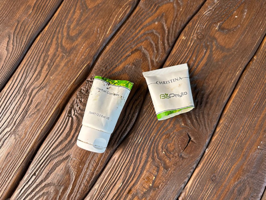 Не выбрасывайте деньги: откройте секрет пустых тюбиков