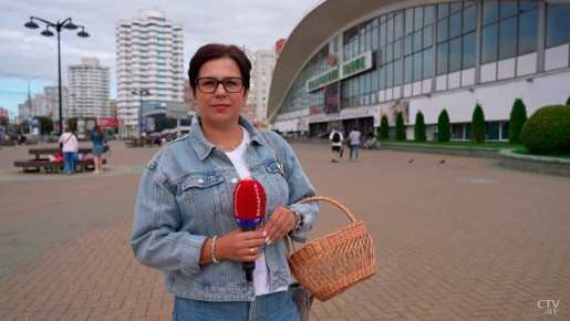 Сезонные фрукты и ягоды: какие выбрать для здоровья осенью?