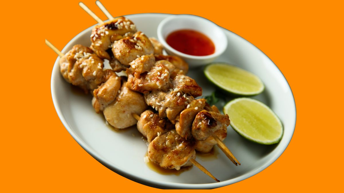 Шашлыки из курицы как повод для семейного праздника