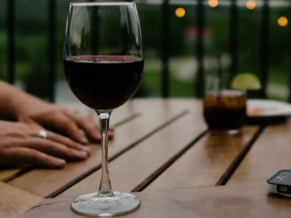 Почему личный опыт в мире вина важнее рейтингов и цен