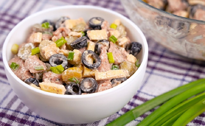 Итальянский салат: новое дыхание для вашего новогоднего стола