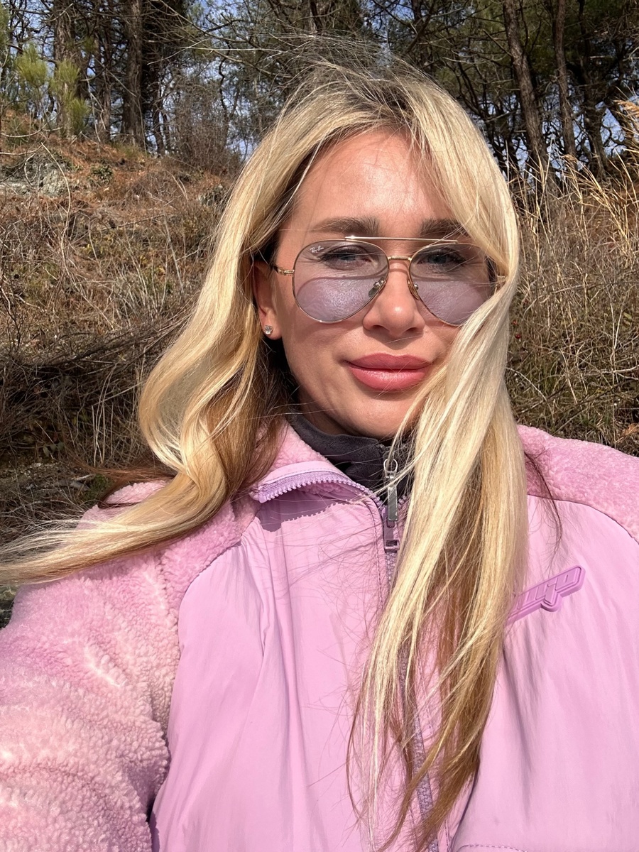 Солнечное Рождество: Праздник радости и тепла