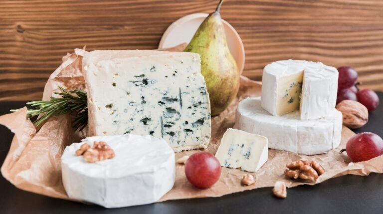 Сыр как секрет против изжоги: китайские ученые сделали неожиданное открытие