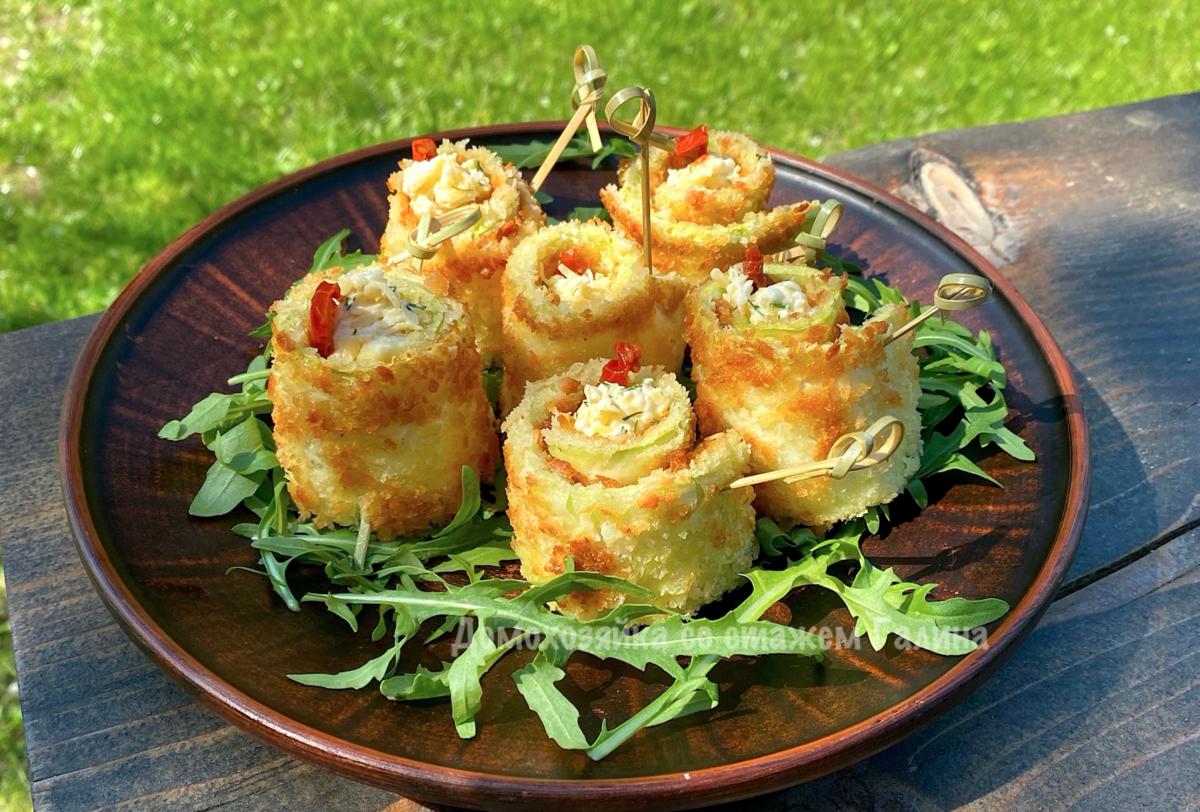 Кабачковые рулетики с начинкой: оригинальный рецепт для вашей закуски