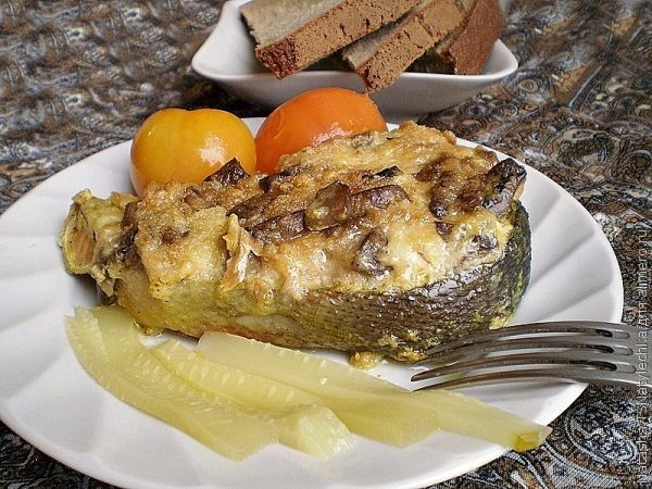 Кижуч под грибной шапкой: вкусное и полезное блюдо для всей семьи