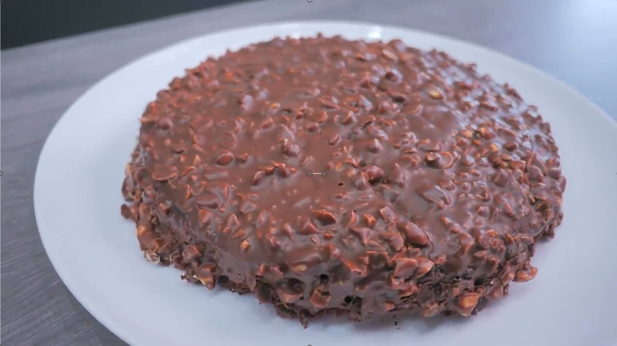 Невероятный торт Сникерс за 7 минут: быстро и вкусно без выпечки