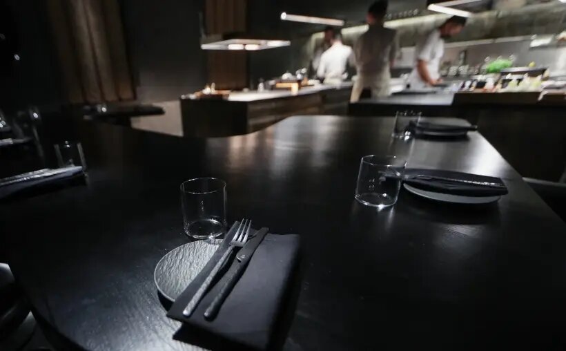 Кафе и рестораны Кыргызстана отменят плату за обслуживание с 2026 года