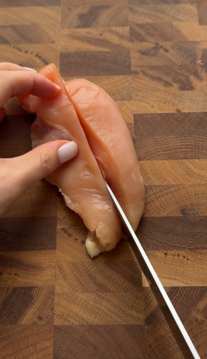 Как быстро и вкусно приготовить куриную грудку с оригинальным соусом