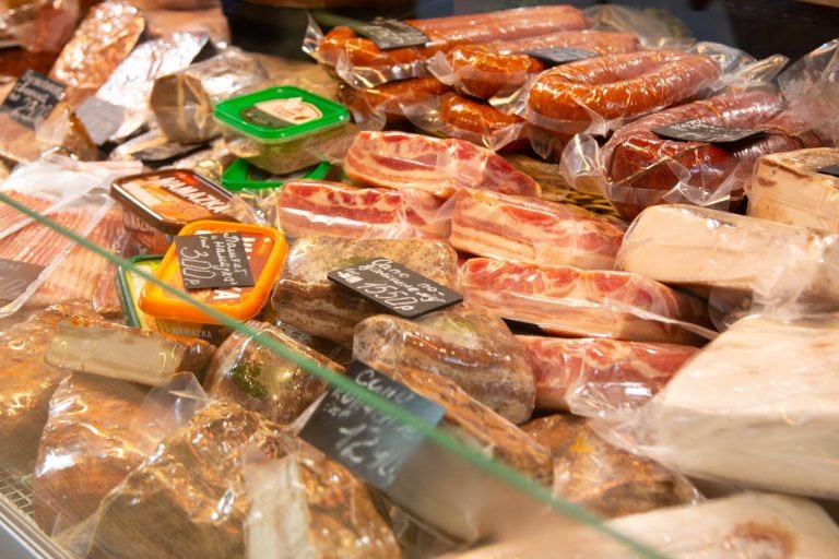 Как выбрать идеальные сосиски: советы от эксперта