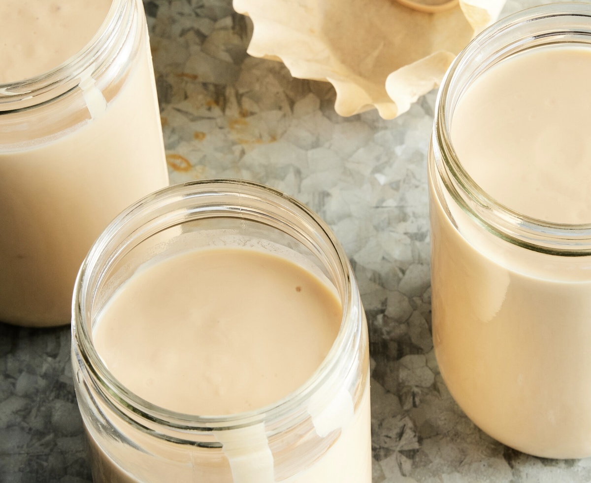 Блины на топленом молоке: вкус детства в каждой порции