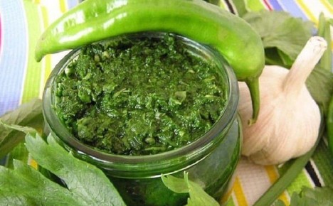 Зеленая аджика: как быстро запастись вкусом лета