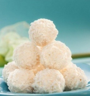 Кокосовые удовольствия: как легко приготовить нежное печенье с шоколадной глазурью