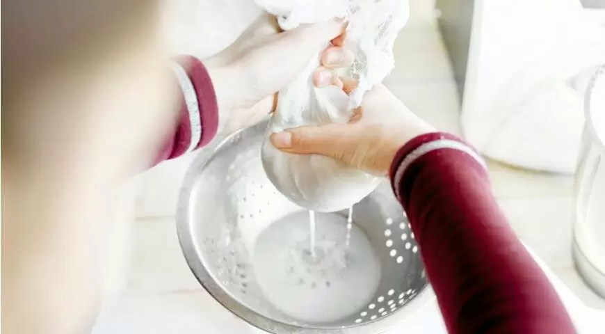 Вкусные домашние лакомства: как приготовить сгущенку, варенец, простоквашу и сыр