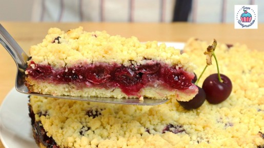 Удивительный рецепт насыпного пирога с вишней, который покорит ваше сердце