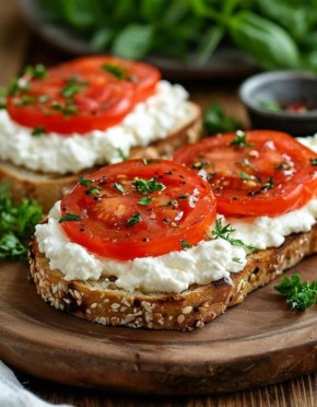 Поймать вкус: бутерброд с авокадо и помидором